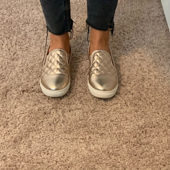 Gold Steve Madden sneakers - Picture 4 of 5